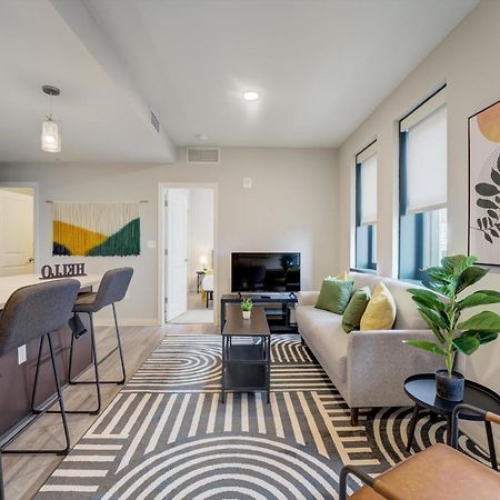 Frontdesk Athlon Apts Downtown Cleveland Apartment Ruang foto